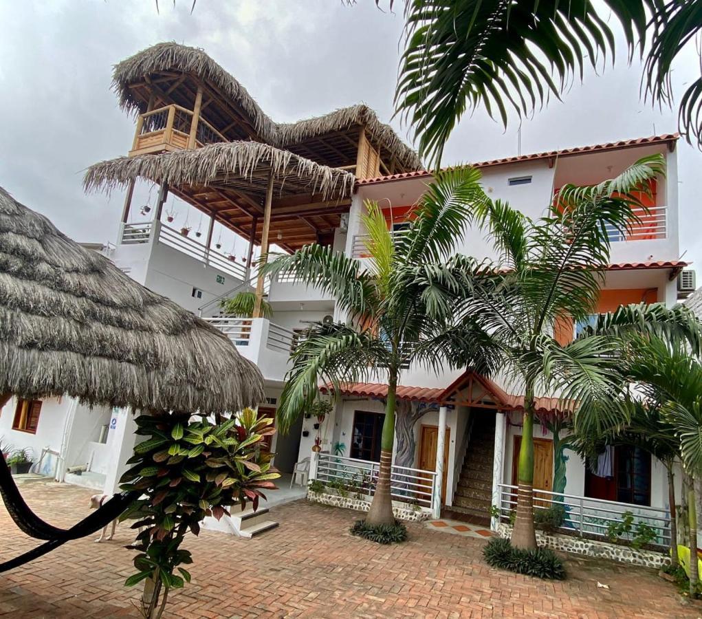 Haus Quentin Hotel Puerto López Kültér fotó