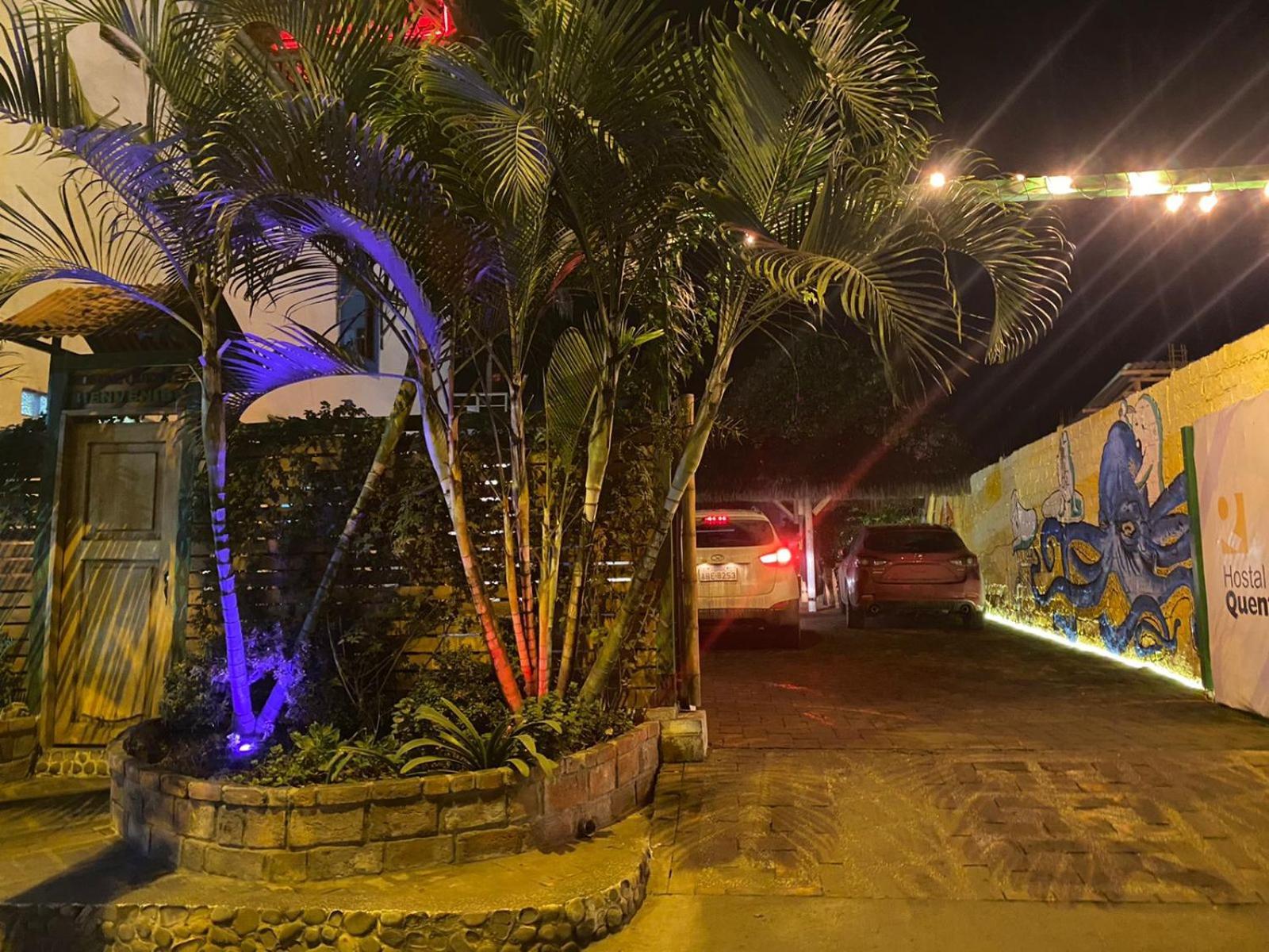 Haus Quentin Hotel Puerto López Kültér fotó