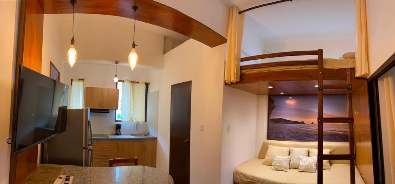Haus Quentin Hotel Puerto López Kültér fotó